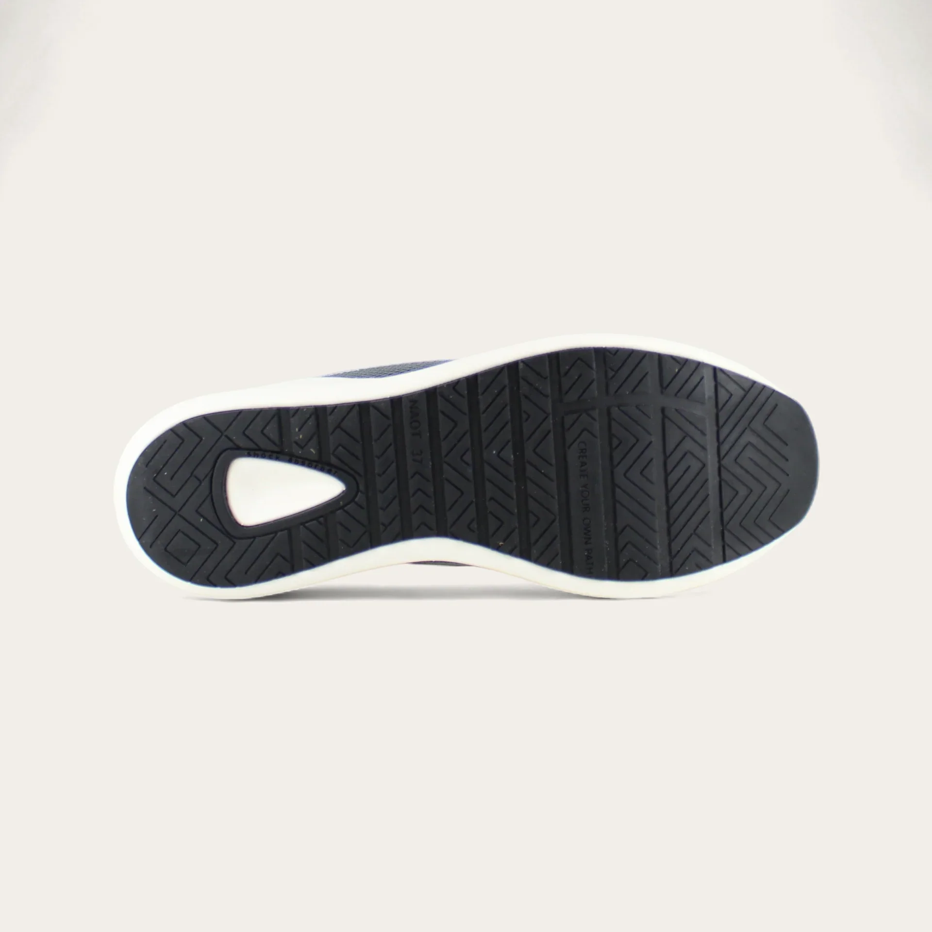 Adonis - Image 5
