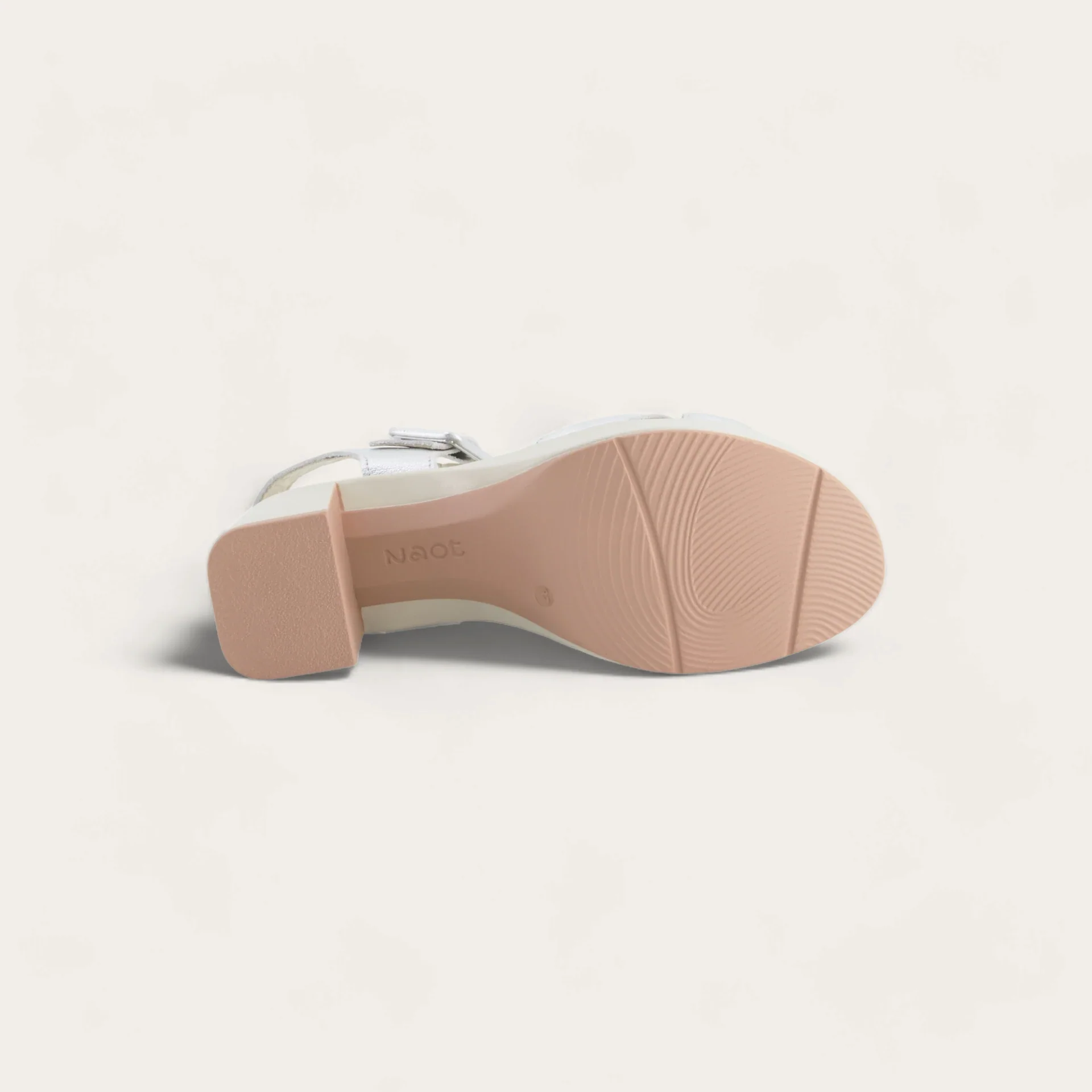 Elite - Image 4